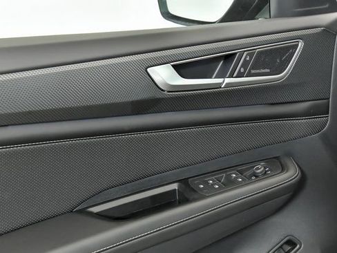 New 2026 Volkswagen Atlas Cross Sport SEL Premium R-Line AWD/4WD image 9
