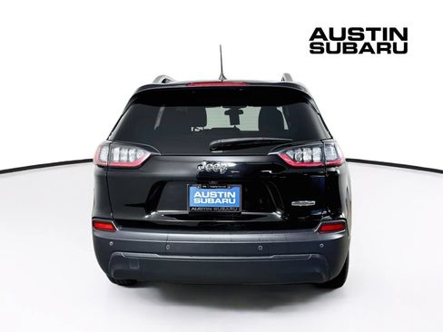 Used 2020 Jeep Cherokee Latitude Plus w/ Cold Weather Group FWD image 6