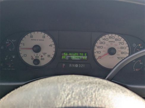 Used 2005 Ford F250 Lariat image 29