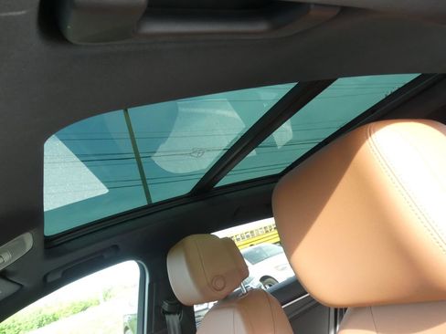 Used 2021 Audi Q3 2.0T Premium image 10