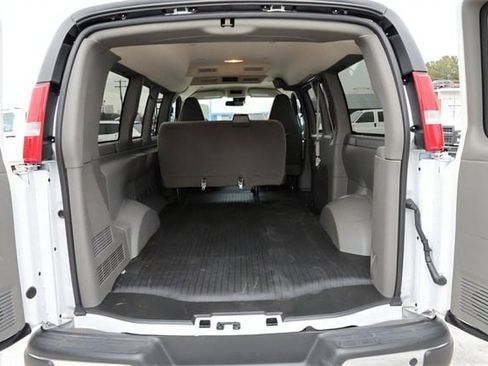 New 2024 Chevrolet Express 2500 image 5