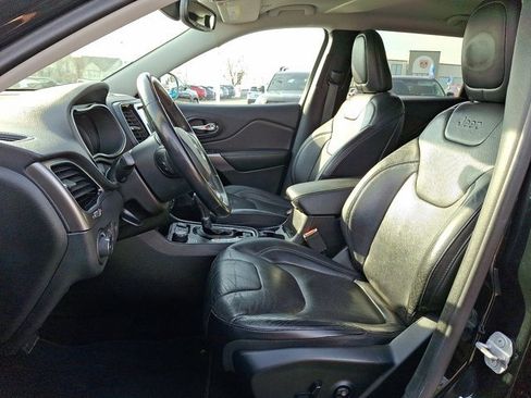 Certified 2019 Jeep Cherokee Limited image 16