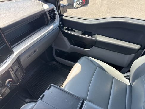 Used 2023 Ford F250 XL w/ XL Chrome Package image 32