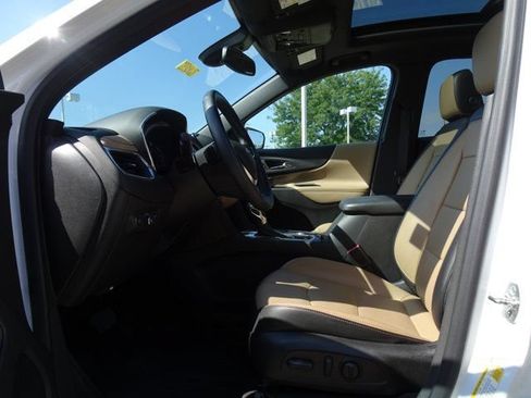 Used 2024 Chevrolet Equinox Premier FWD image 8
