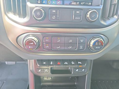 Used 2021 Chevrolet Colorado Z71 AWD/4WD image 26