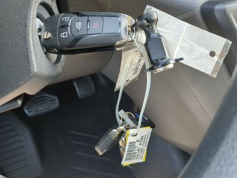 Used 2025 Ford Transit 350 XLT image 25