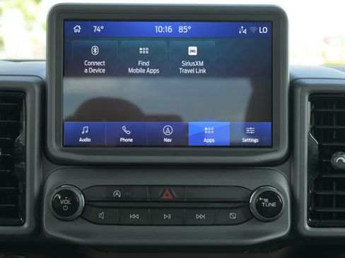 Used 2024 Ford Bronco Sport Outer Banks w/ Tech Package AWD/4WD image 18