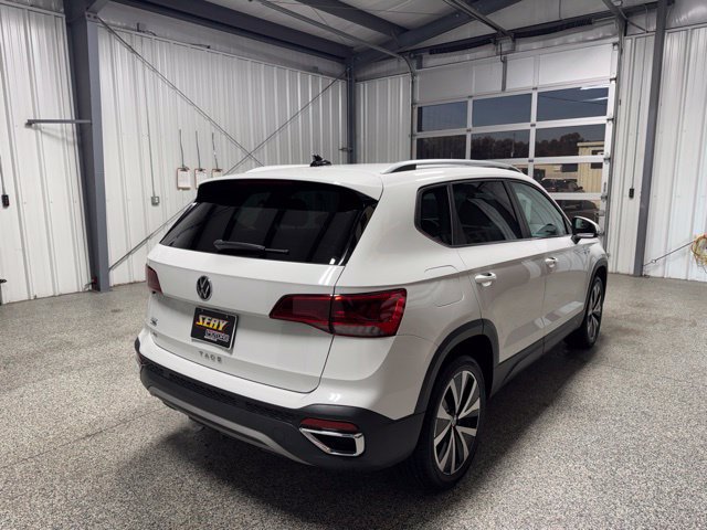 Used 2024 Volkswagen Taos SE FWD image 20