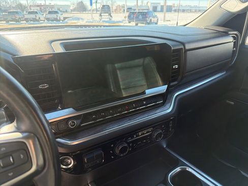 Used 2023 Chevrolet Silverado 1500 LTZ image 10