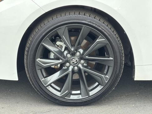Used 2024 Toyota Corolla SE w/ SE Premium Package FWD image 29