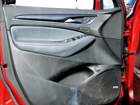 Used 2022 Buick Enclave Premium image 19