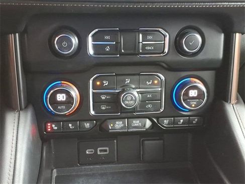 Used 2021 Chevrolet Tahoe High Country w/ Premium Package image 16