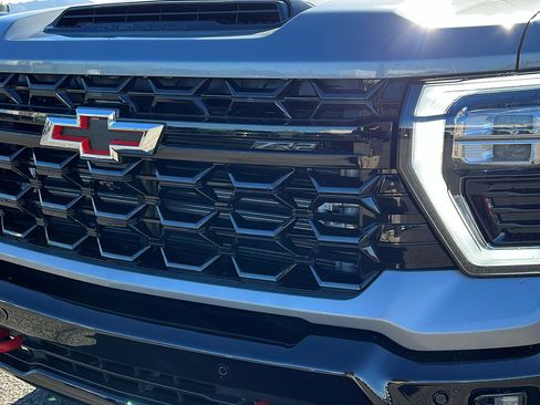 New 2026 Chevrolet Silverado 2500 ZR2 w/ LPO, Dark Essentials Package image 10