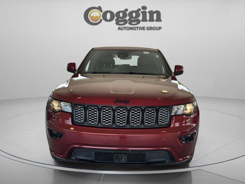 Used 2021 Jeep Grand Cherokee Laredo X AWD/4WD image 9