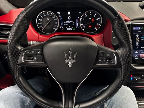 Used 2021 Maserati Ghibli Trofeo RWD image 31