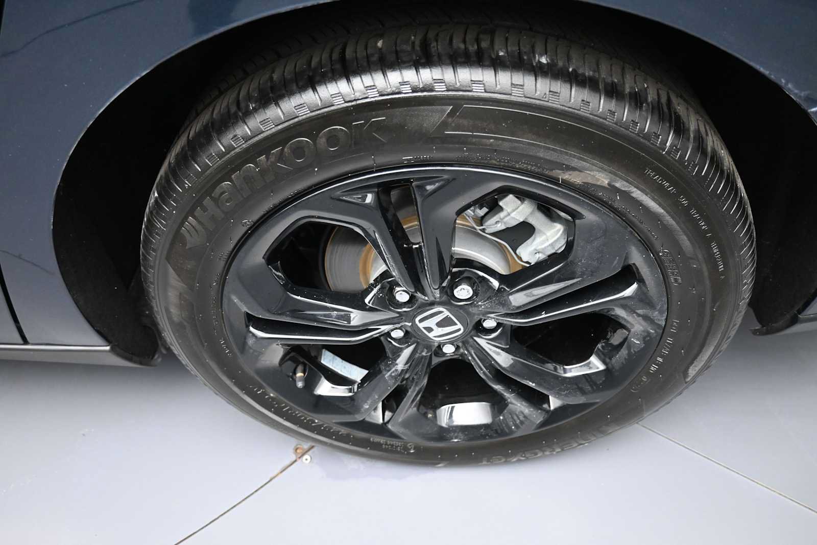Used 2025 Honda Accord SE image 12
