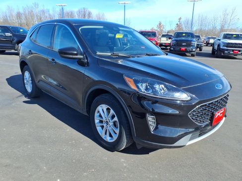Used 2020 Ford Escape SE image 8