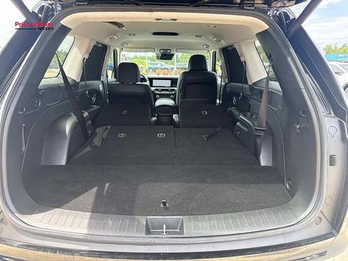 Used 2026 Hyundai Palisade SEL FWD image 8
