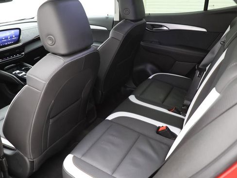 Used 2025 Buick Envision Sport Touring image 11