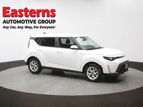 Used 2024 Kia Soul LX w/ Option Group 015 FWD image 47