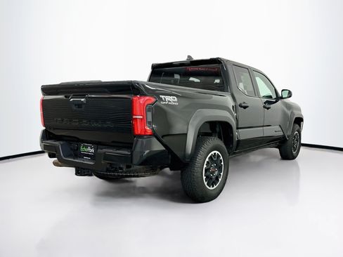 Used 2025 Toyota Tacoma TRD Off-Road AWD/4WD image 9