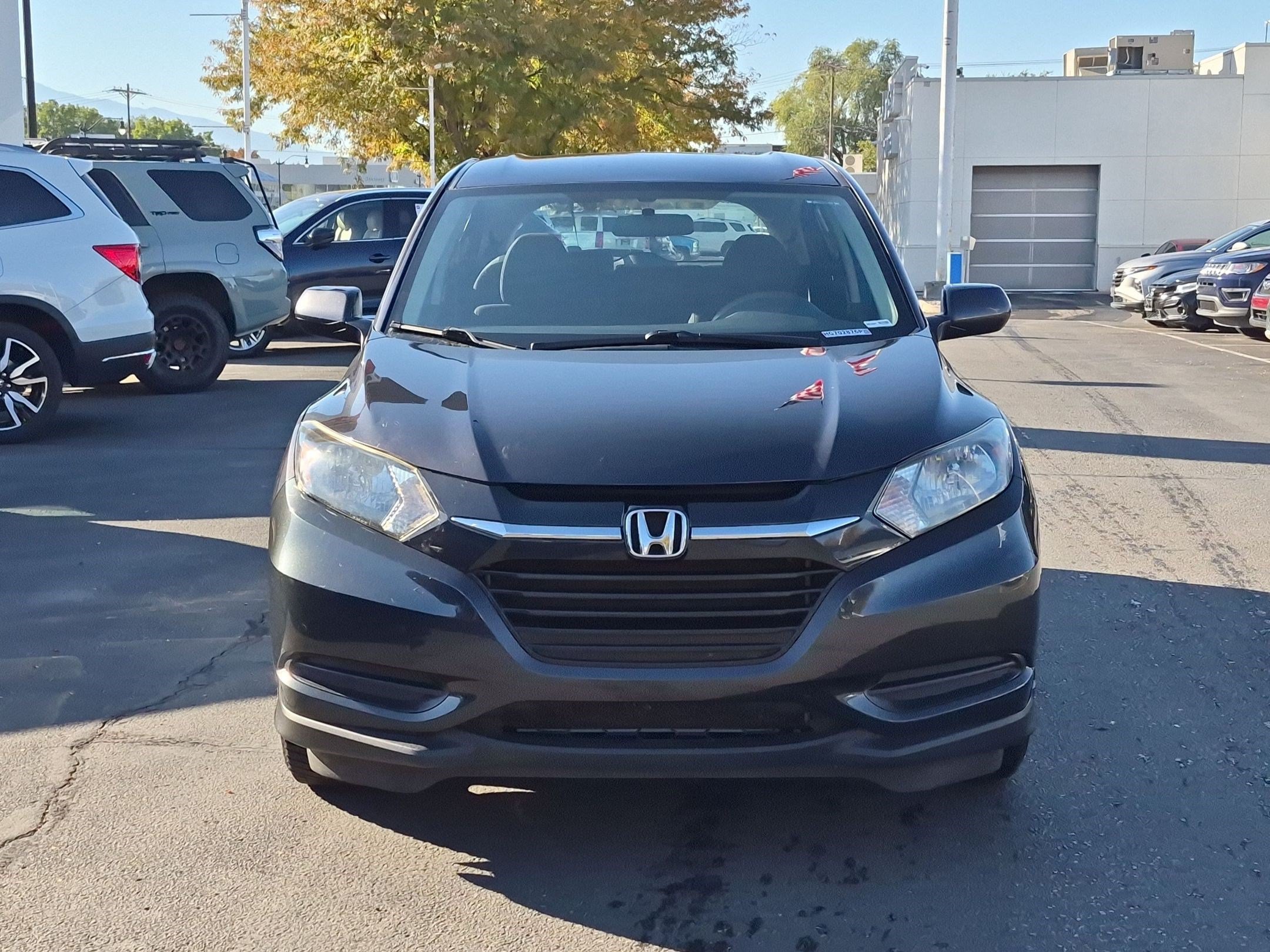 Used 2017 Honda HR-V LX image 11