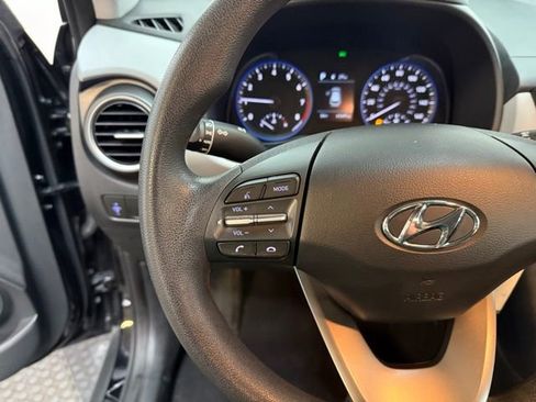 Used 2021 Hyundai Kona SE image 25