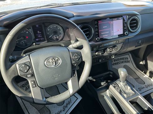 Used 2020 Toyota Tacoma TRD Sport image 25