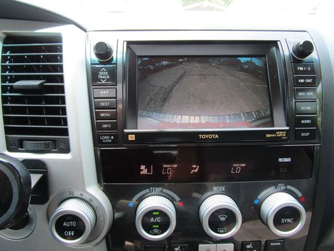 Used 2008 Toyota Sequoia Limited AWD/4WD image 37