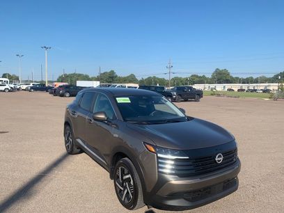 Used 2025 Nissan Kicks SV