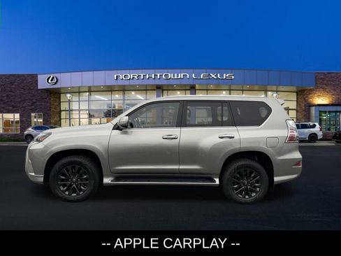 Used 2023 Lexus GX 460 Premium image 2