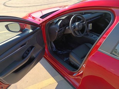 New 2026 MAZDA MAZDA3 2.5 S Sedan w/ Preferred Pkg image 32