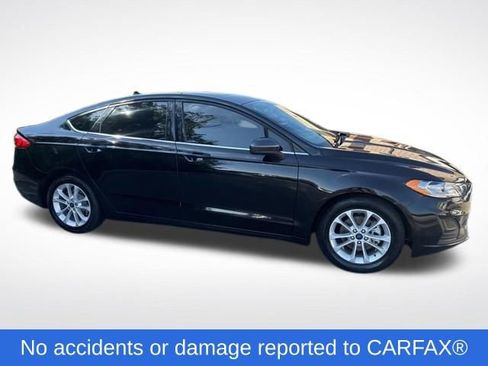 Used 2020 Ford Fusion SE FWD image 2