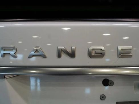 Used 2021 Land Rover Range Rover HSE AWD/4WD image 17
