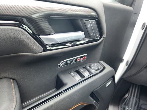New 2026 GMC Sierra 1500 AT4 w/ AT4 Premium Package AWD/4WD image 12
