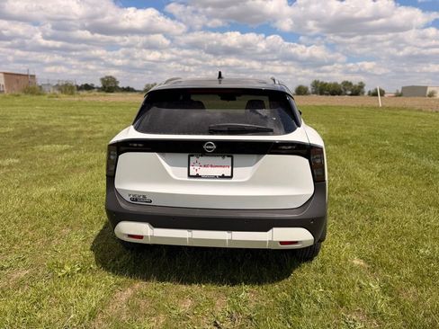 New 2026 Nissan Kicks SV FWD image 6
