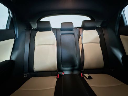 Used 2019 Honda Civic EX image 29