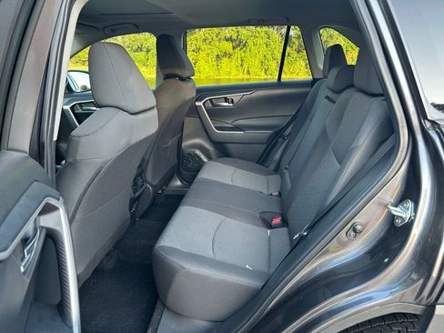 Used 2024 Toyota RAV4 XLE w/ Convenience Package FWD image 13