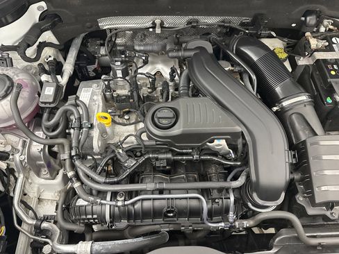 Used 2022 Volkswagen Taos SE image 26