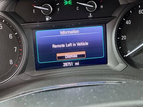 Used 2019 Buick Encore Essence image 10