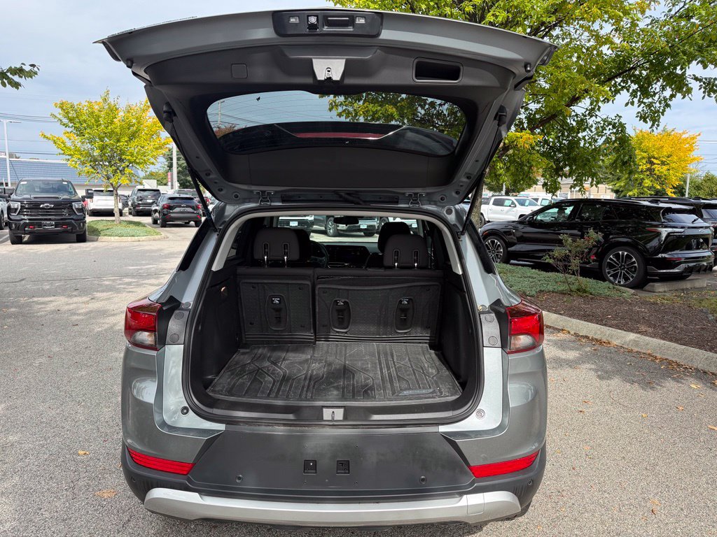 Used 2024 Chevrolet TrailBlazer LT w/ Driver Confidence Package AWD/4WD image 10