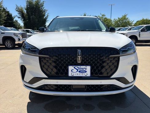 New 2026 Lincoln Aviator Reserve AWD/4WD image 11
