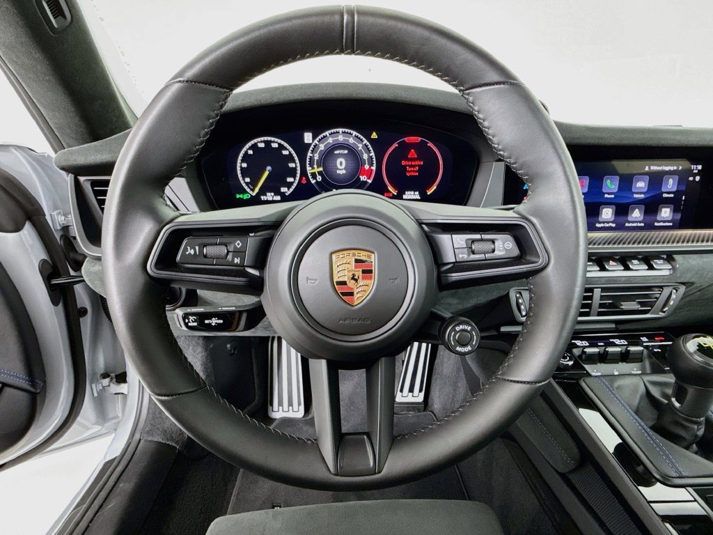 Used 2026 Porsche 911 GT3 RWD image 17