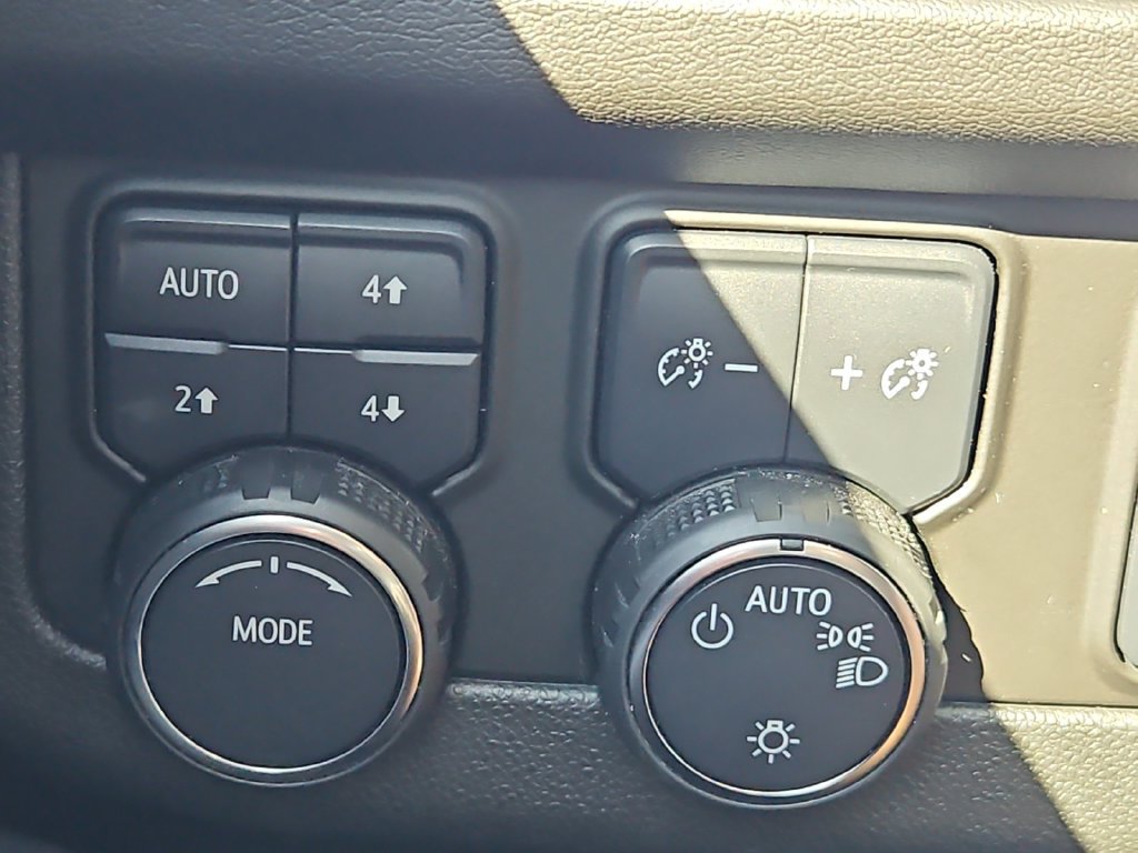 Certified 2024 Chevrolet Tahoe Z71 w/ Max Trailering Package AWD/4WD image 23