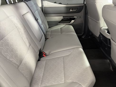 Used 2024 Toyota Tundra Limited AWD/4WD image 23
