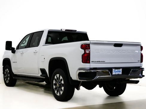 Used 2024 Chevrolet Silverado 3500 LT w/ Convenience Package AWD/4WD image 7