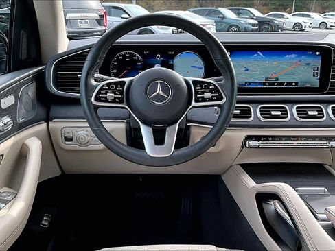 Used 2020 Mercedes-Benz GLE 350 4MATIC image 5