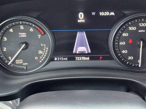 Used 2023 Cadillac XT4 Sport image 14