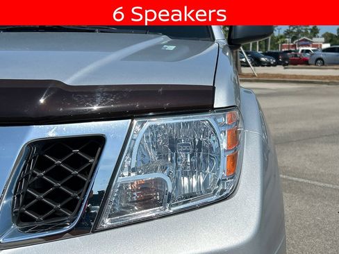 Used 2021 Nissan Frontier SV w/ SV Utility Package RWD image 12