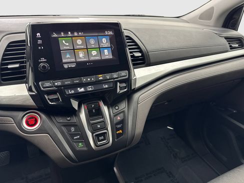 Used 2020 Honda Odyssey EX image 24